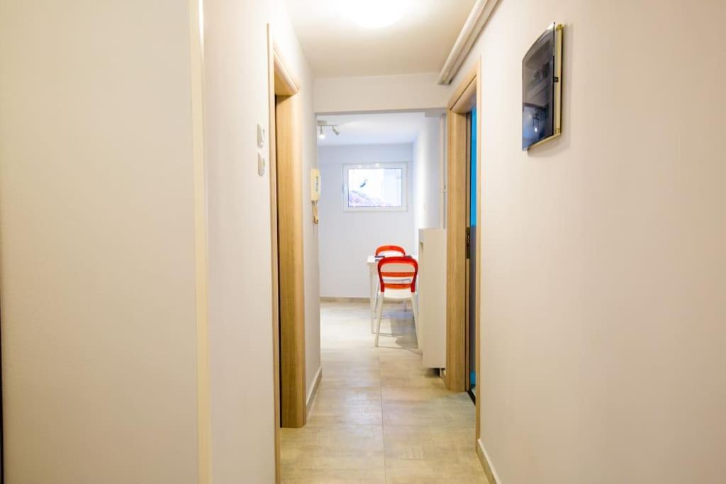 2 Bedrooms Apartment Close To Metro Dafni In Atenas Exterior foto