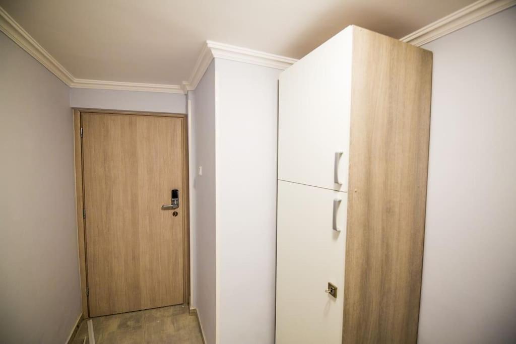 2 Bedrooms Apartment Close To Metro Dafni In Atenas Exterior foto